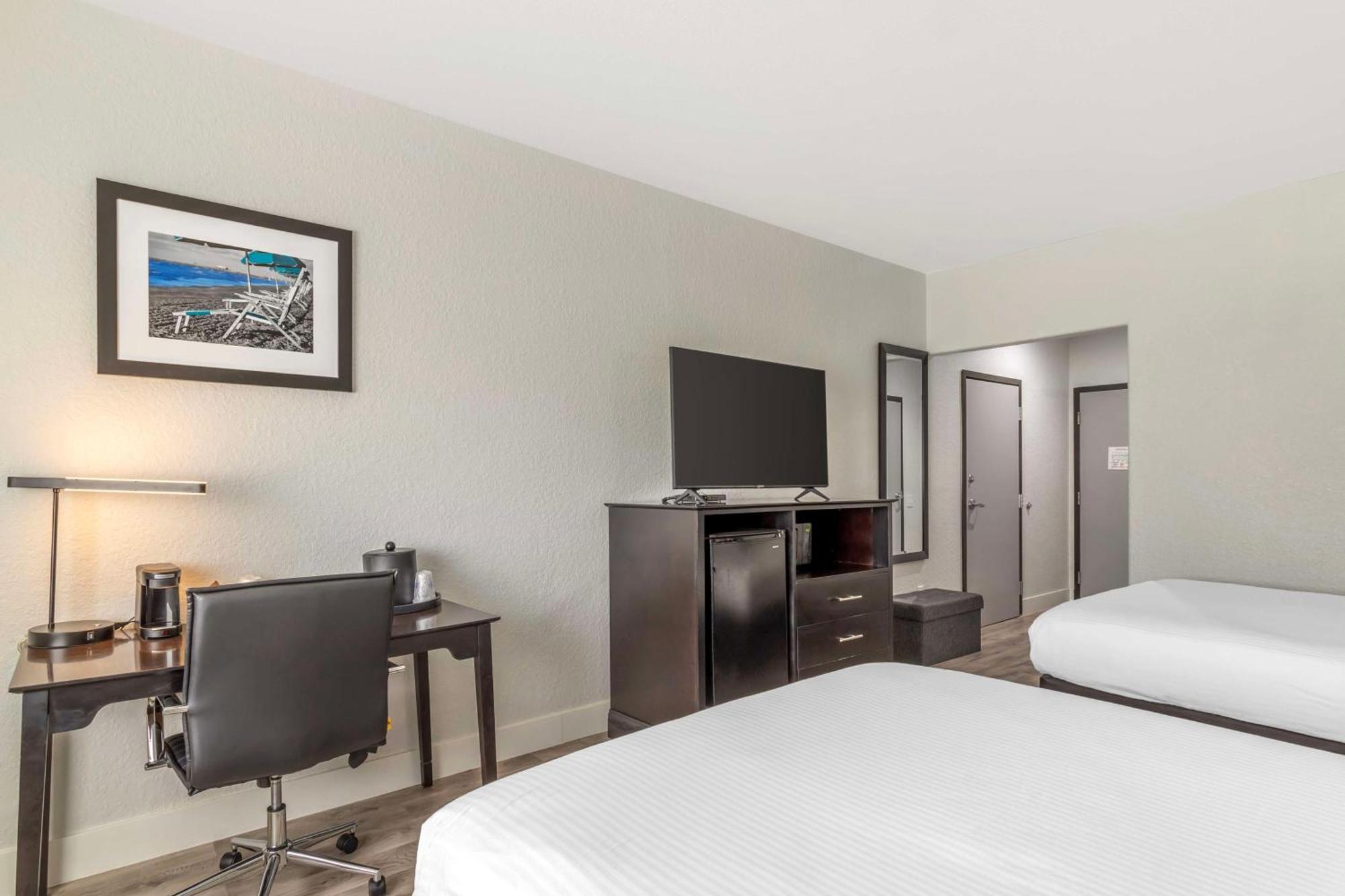 Surestay Plus By Best Western Texas City I-45 Exterior photo