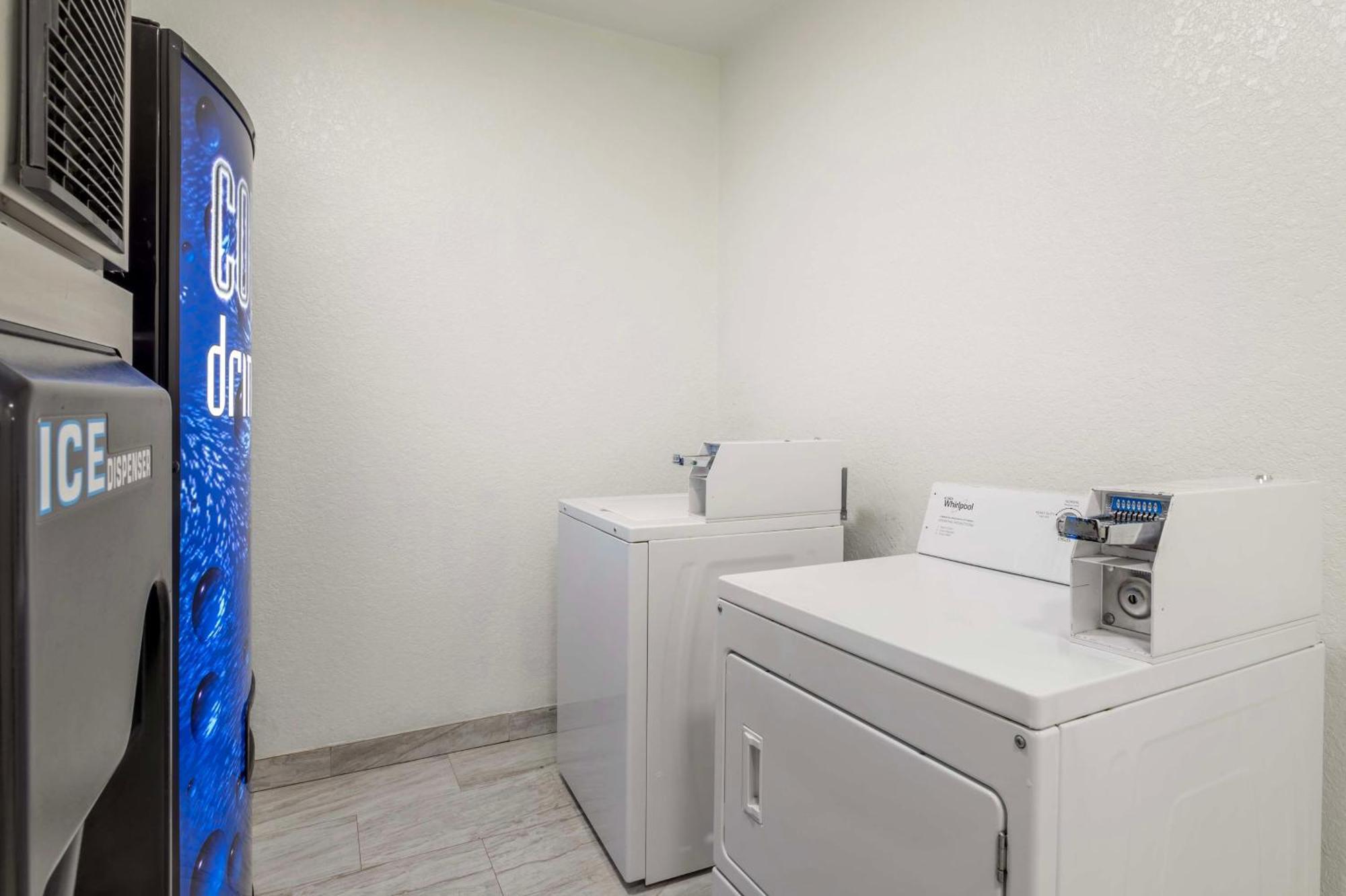 Surestay Plus By Best Western Texas City I-45 Exterior photo