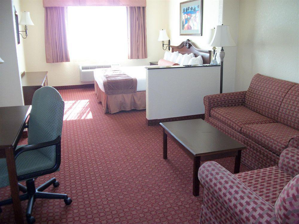Surestay Plus By Best Western Texas City I-45 Room photo
